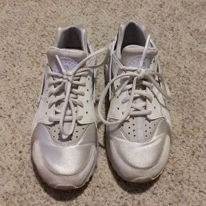 Women’s Nike Air Huaraches